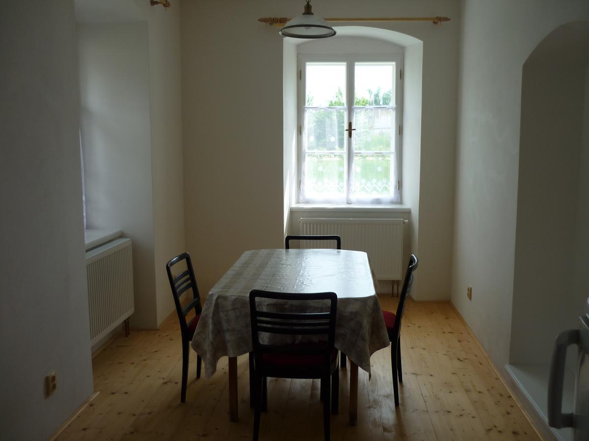 Zamek Dobrohor Aparthotel ภายนอก รูปภาพ